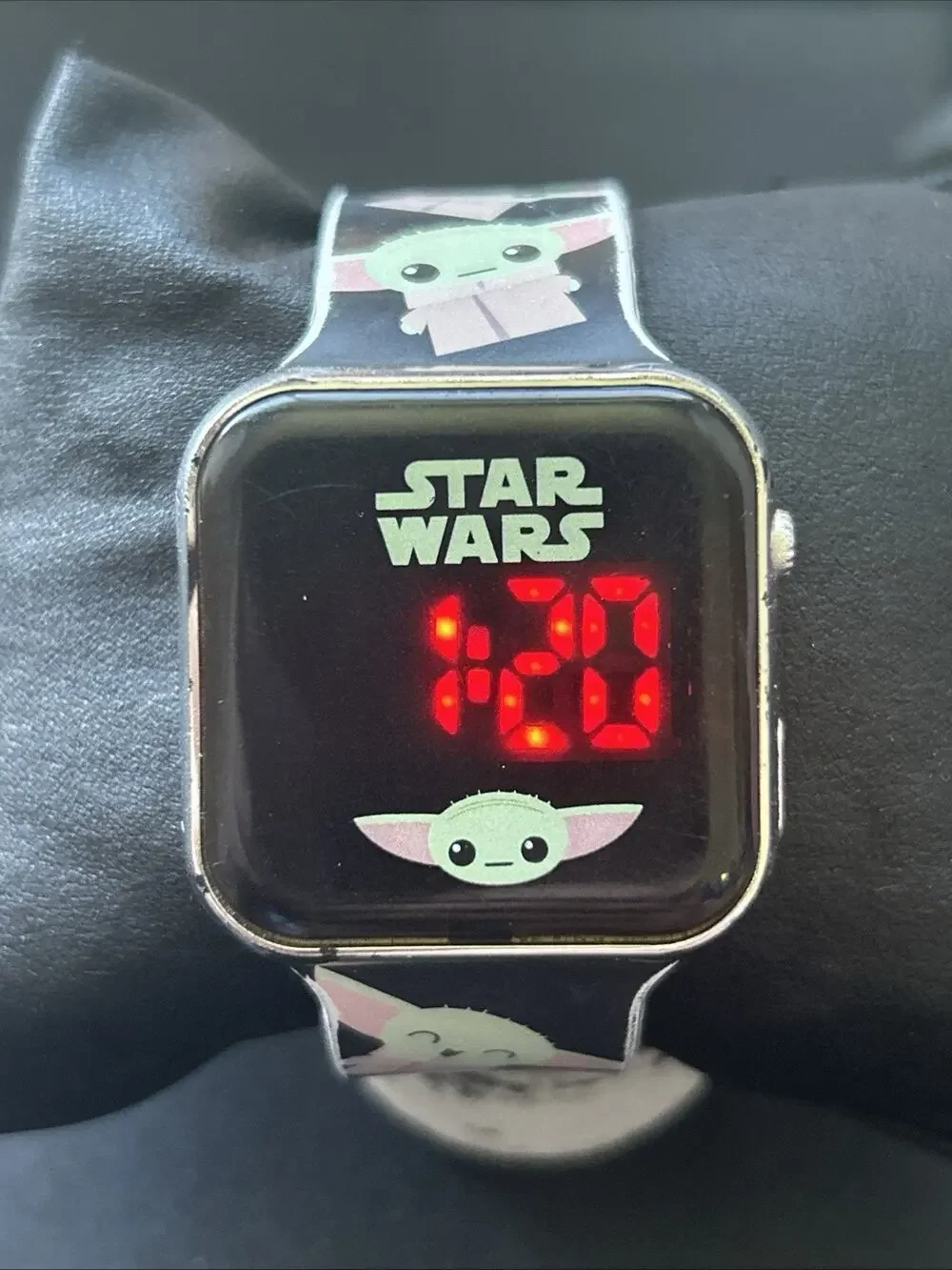 Star Wars Baby Yoda Kids Digital Watch
